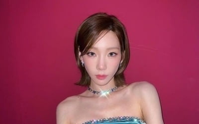 소녀시대 태연, 무대의상 입고 극세사 몸매 과시…확신의 아이돌상[TEN★]