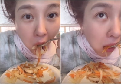 옥주현, 한 끼 식사가 당근+양파 뿐…다이어트에 진심이네 [TEN★]