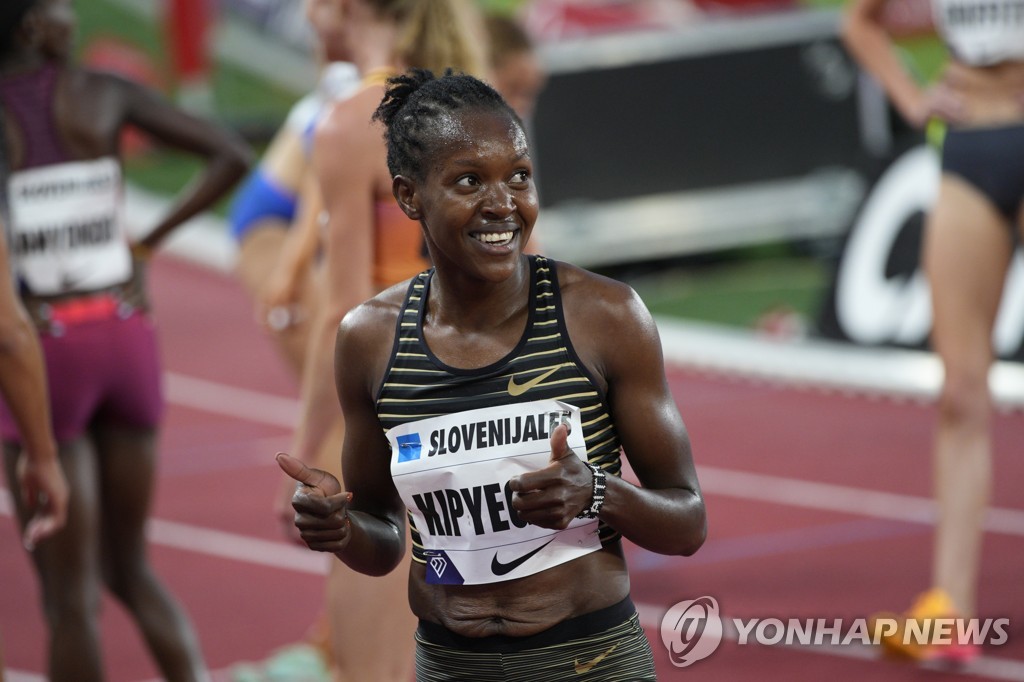 '마미 로켓' 프라이스, 시즌 최고 10초62로 여자 100ｍ 우승