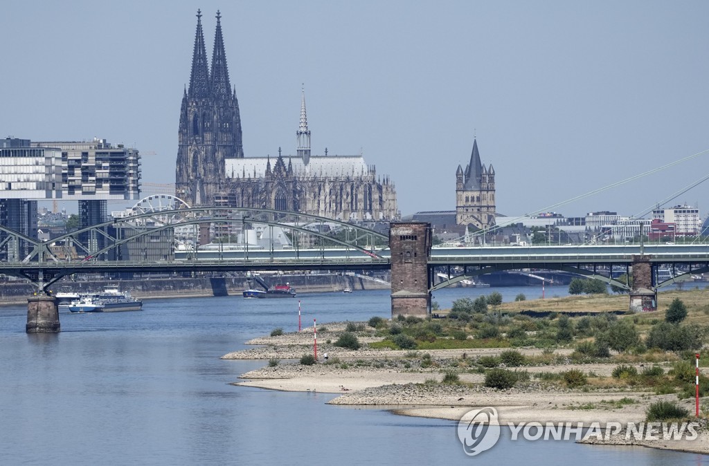 유럽 가시밭길…목타는 여름 버텨도 춥고 비싼 겨울