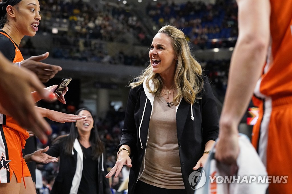 WNBA 올해의 감독에 라스베이거스 해먼 선정