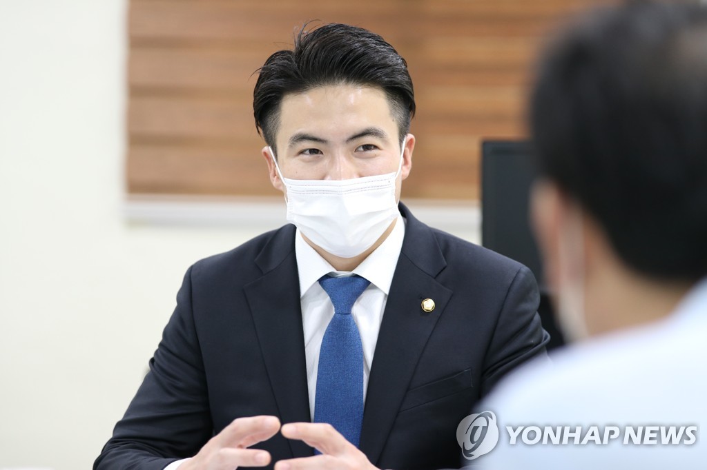 민주, 윤희근 경찰청장 임명에 "역사에 지워지지 않을 오점"