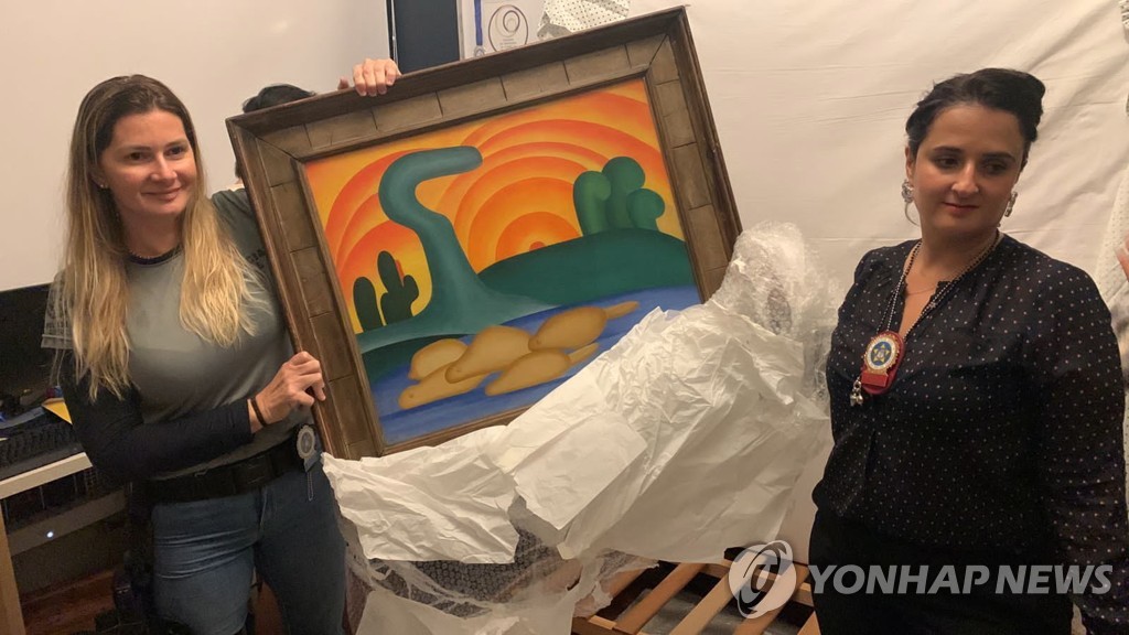 "저주받은 그림 치워야"…80대 노모 속여 명화 훔친 브라질 여성