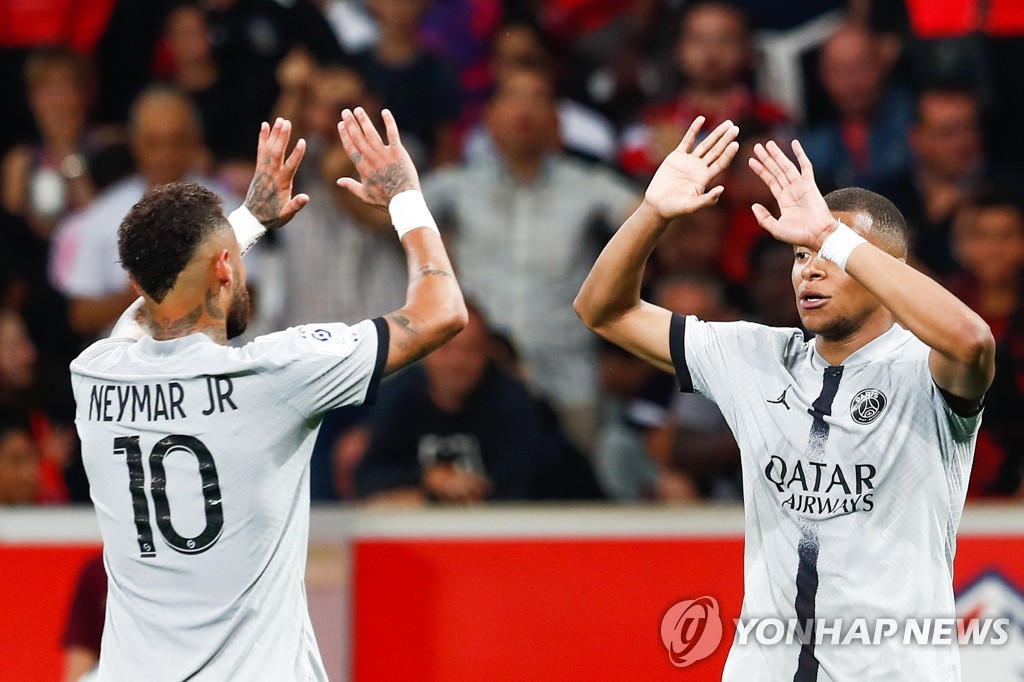 '블화설' 음바페 3골·네이마르 2골 3도움…PSG, 릴에 7-1 대승