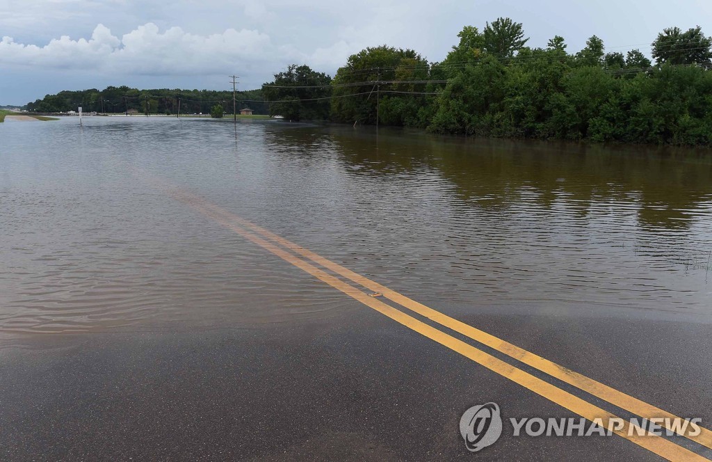 미 미시시피 '물난리'…홍수·식수부족 겹쳐 비상사태 선포