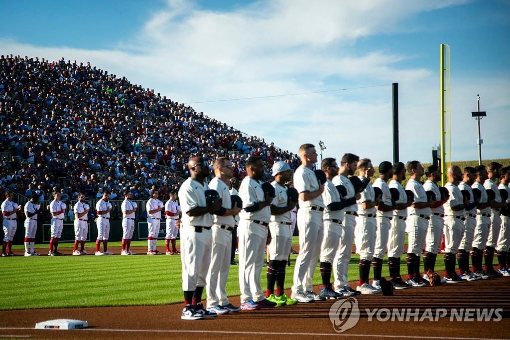 MLB 컵스, 옥수수밭에서 열린 '꿈의 구장' 시즌2 승리(종합)