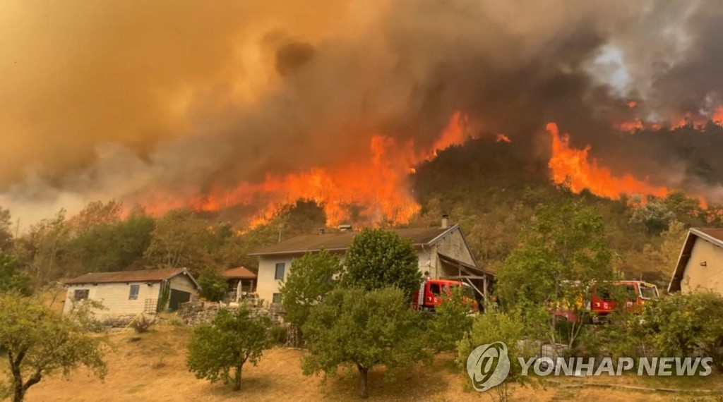 유럽 가시밭길…목타는 여름 버텨도 춥고 비싼 겨울