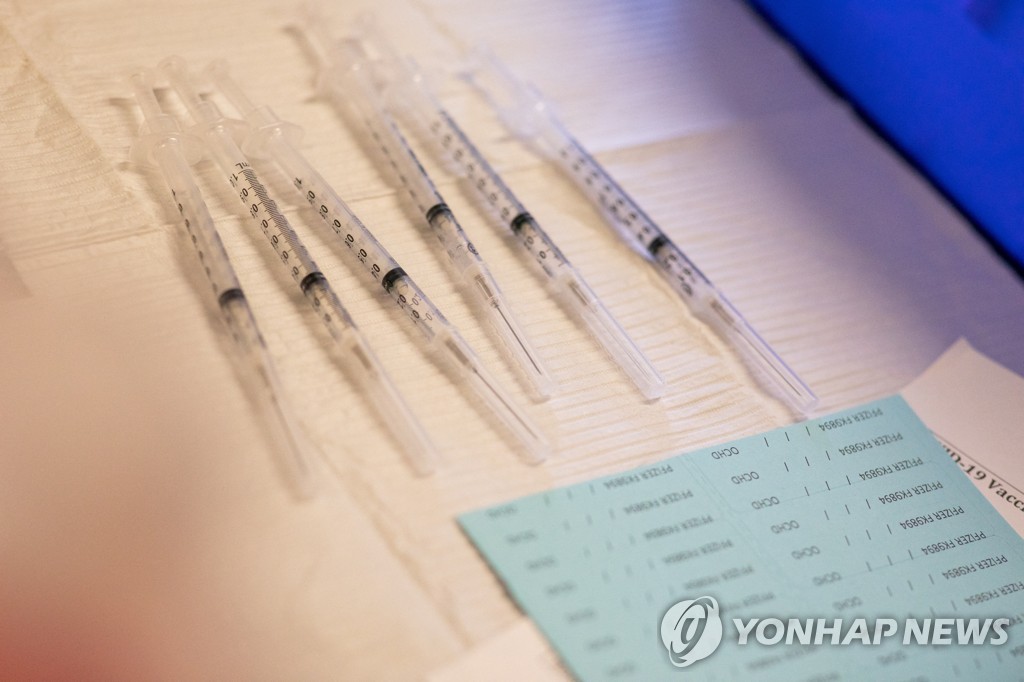 "미국, 오미크론 하위변위 백신 임상시험 완료 전 승인 예정"