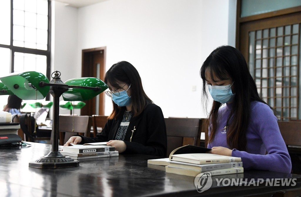 중국, 2년 반만에 외국인 유학생들 입국 허용