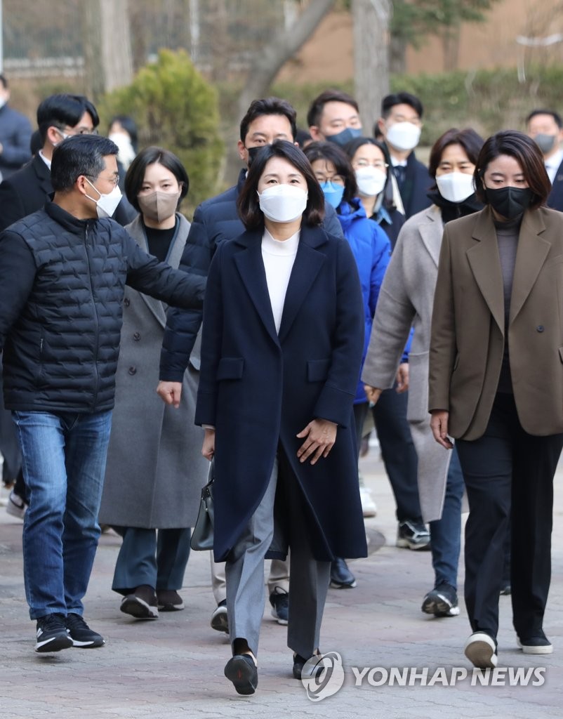 이재명측 "경찰, 김혜경씨 출석요구…진상규명 협조할 것"