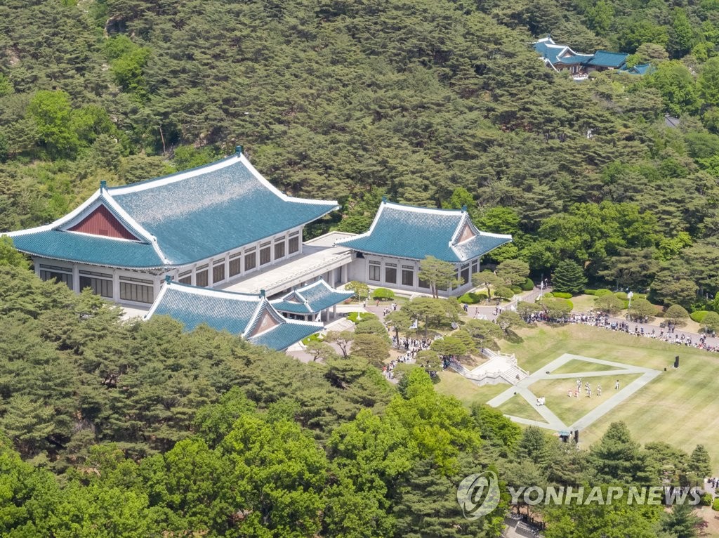 기 소르망 "靑, 중국 궁궐 잘못 모방"…"한국건축 모르는 소리"(종합)