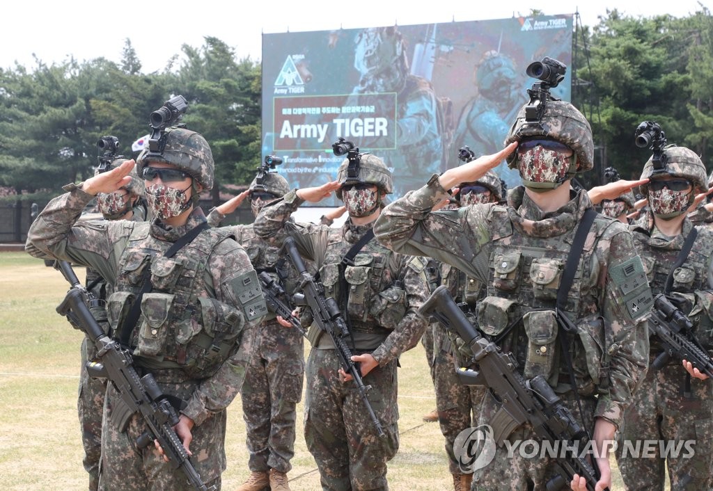 이종섭, 미래군 시범 '아미타이거' 방문…"과학기술 강군 노력"