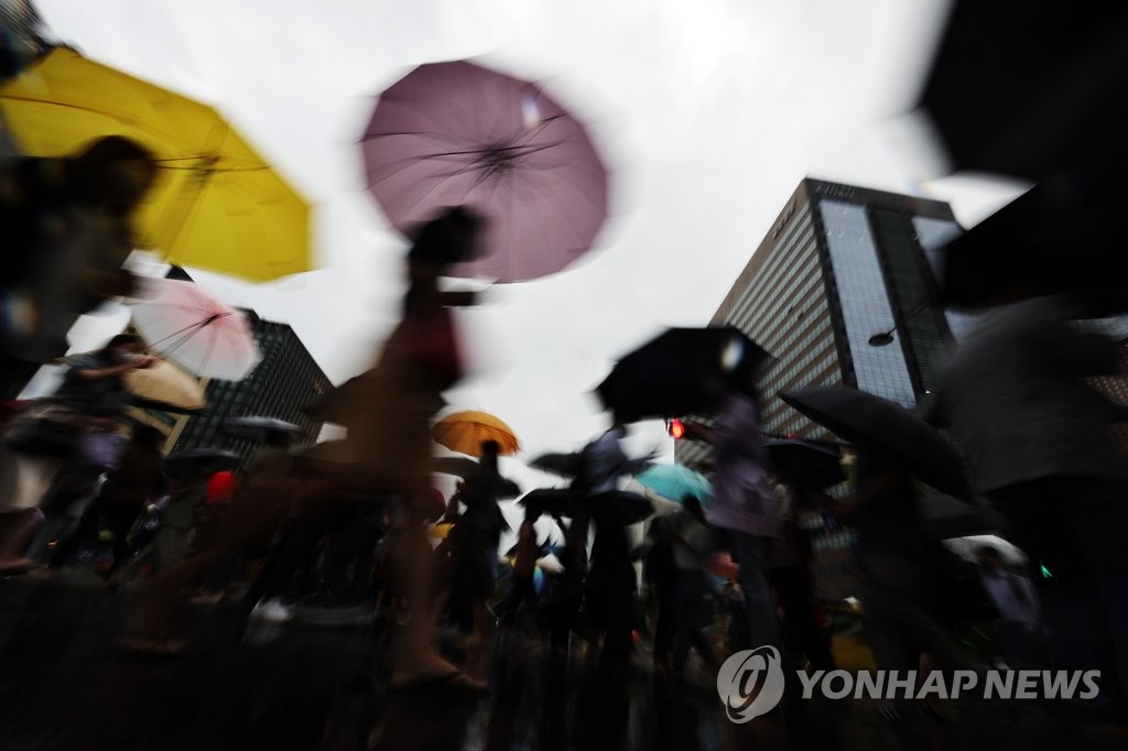 대구·경북 흐리고 가끔 비…곳곳 열대야