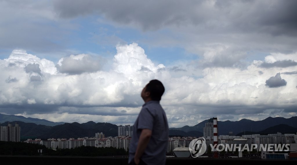 부산·울산·경남, 구름 많은 날씨…낮 최고 28∼31도