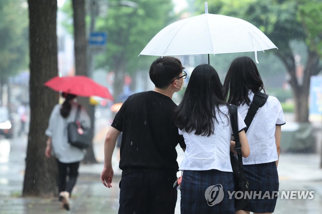 [날씨] 폭염 덮친 '칠석'…대구 낮 최고 37도