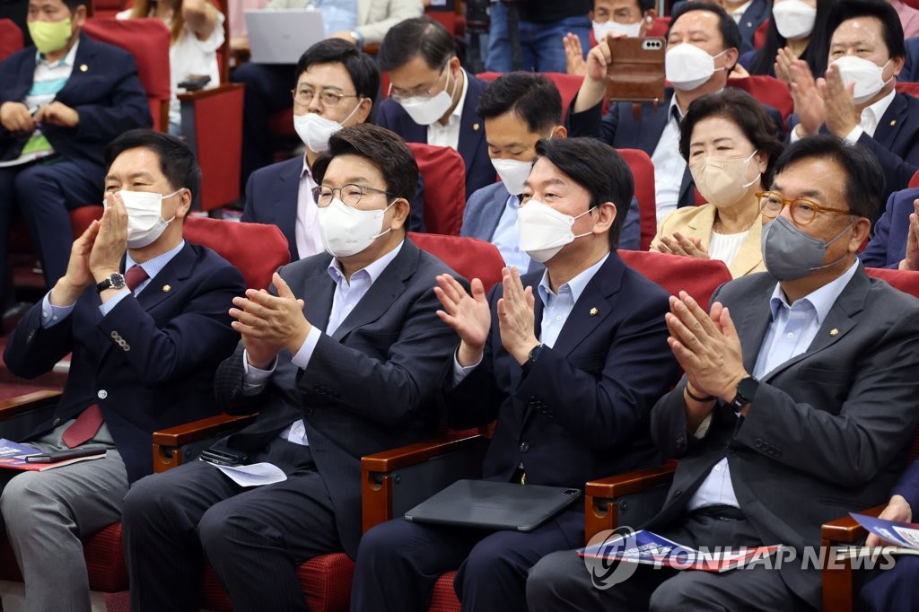 與 비대위 전환에 빨라진 차기 당권시계…'공천권 쥔 막강파워'