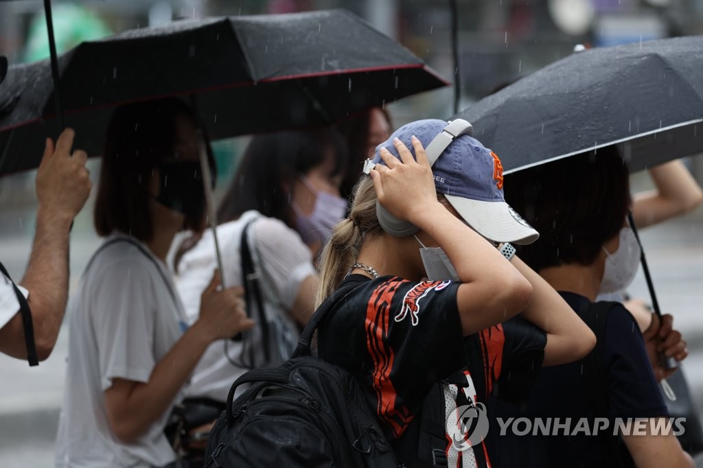 전국 흐리고 비…낮 최고 28∼33도