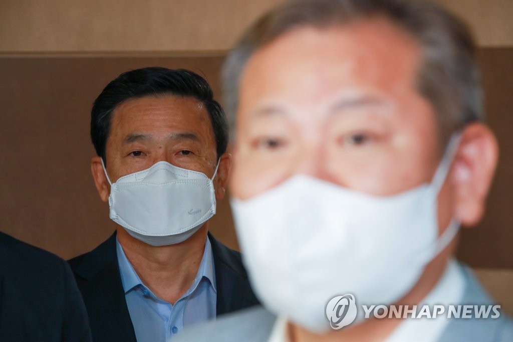 이상민 장관, 경찰국장 과거 의혹에 "몰랐다…30년 전 개인 일"