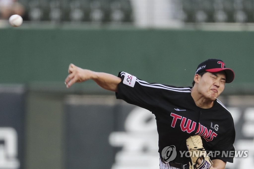 홈런 1위 박병호 연타석 3점포 대폭발…안우진, 김광현에 판정승(종합)