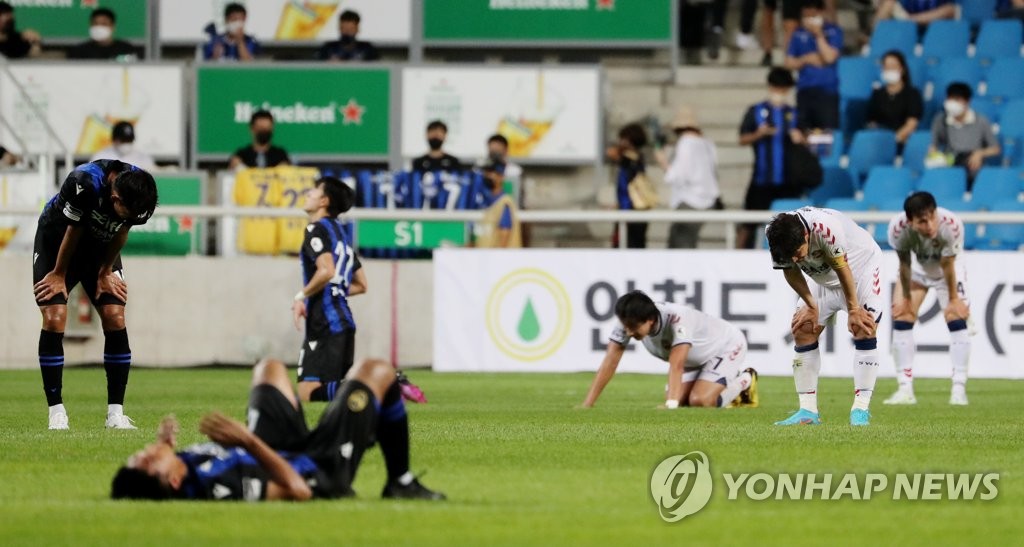 양현준 골맛 강원, 갈길 바쁜 전북 제압…수원 11경기만의 승리(종합)