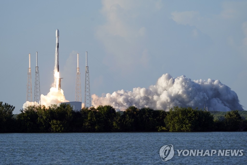 한국 첫 달탐사선 '다누리', 오전 9시 40분 지상국과 교신 성공(종합)
