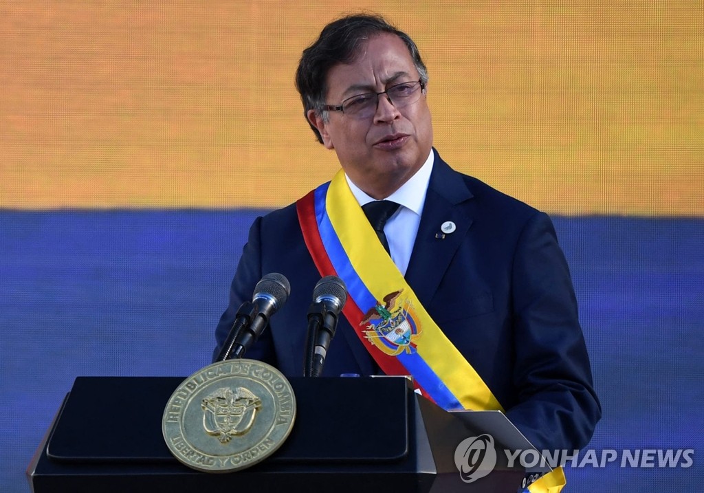 콜롬비아 신임 대통령 "베네수엘라 마두로, 당장은 안 만나"