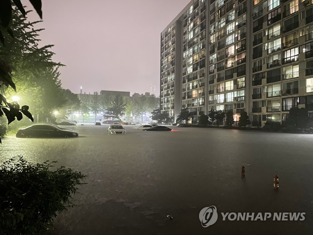 [중부 집중호우] 서울서 1명 감전 사망 추정…도시철도 침수 7건