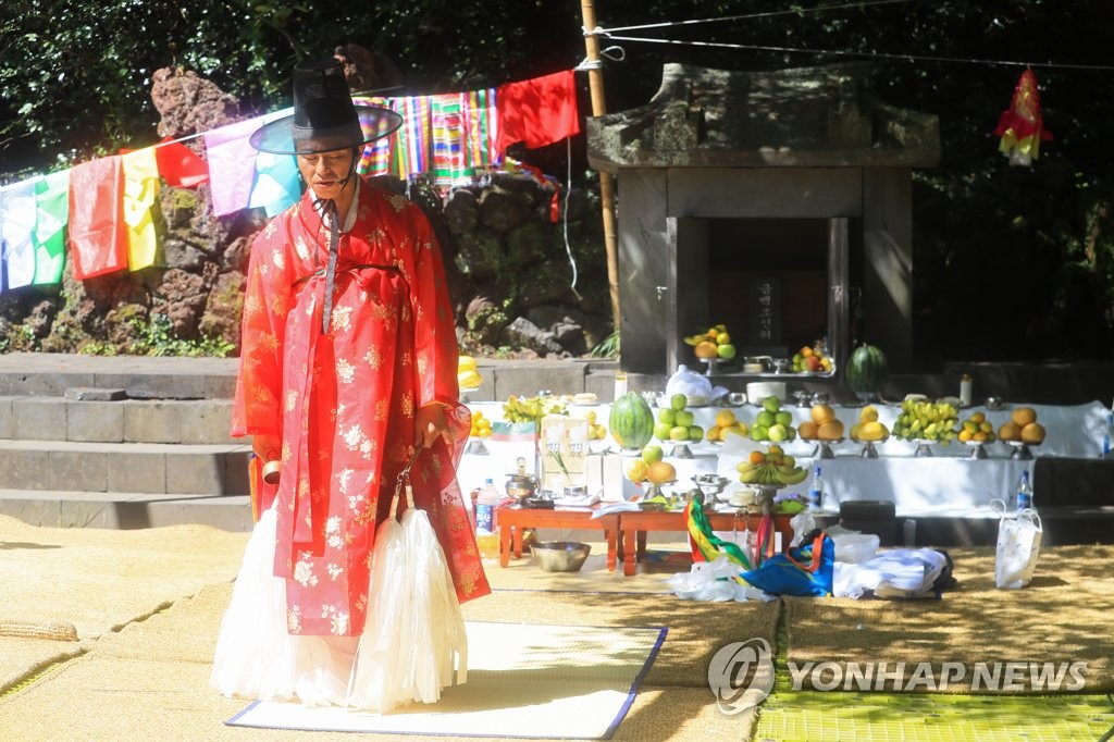 풍요와 번성 기원 '마불림제'…제주 송당본향당서 봉행