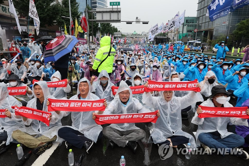 권성동 "민주노총, 낡은 이념으로 정치투쟁…노조로 돌아가야"