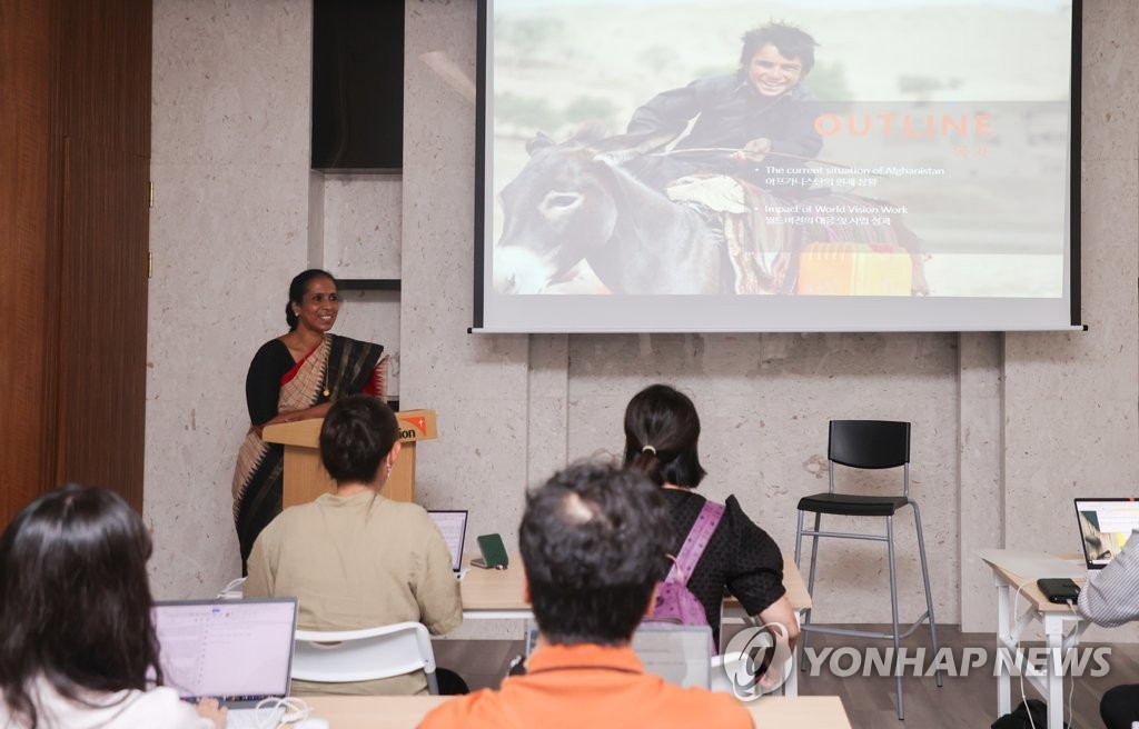 아프간 월드비전 회장 "누군가 당신의 손길로 하루를 더 살아"