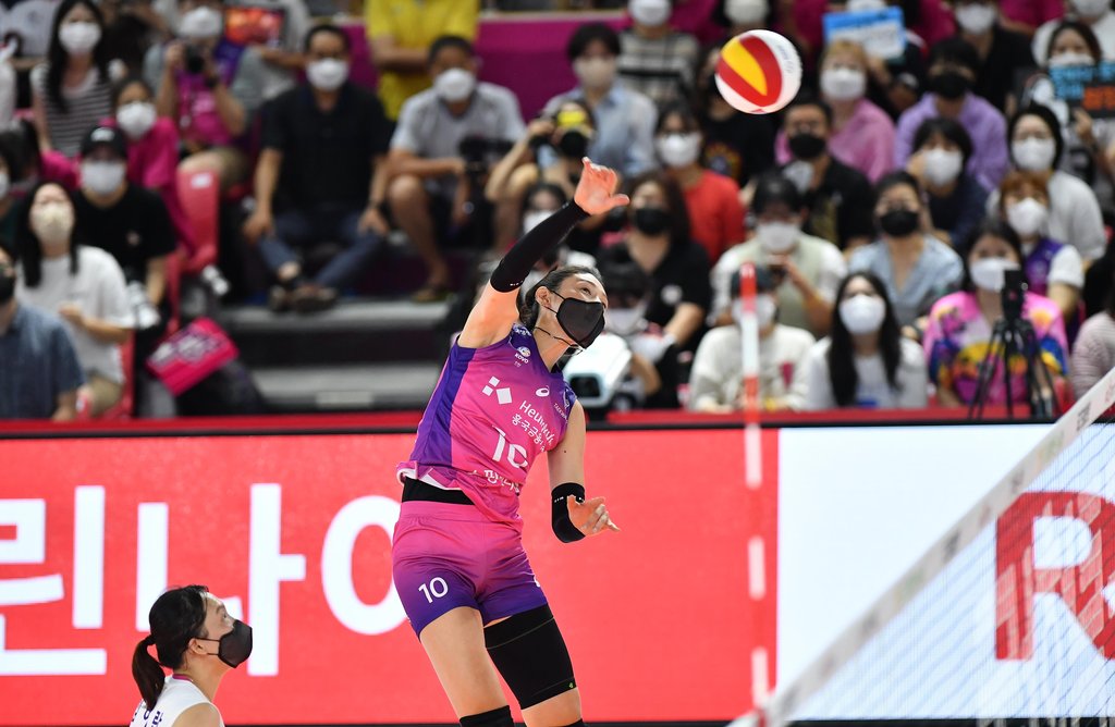 권순찬 감독 "부상 걱정되지만…김연경, 승부 근성이 강해서"