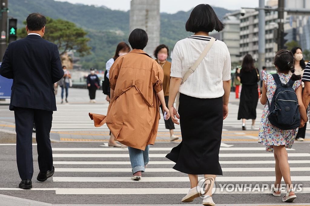 맑다가 차차 흐려져…낮 최고 24∼28도