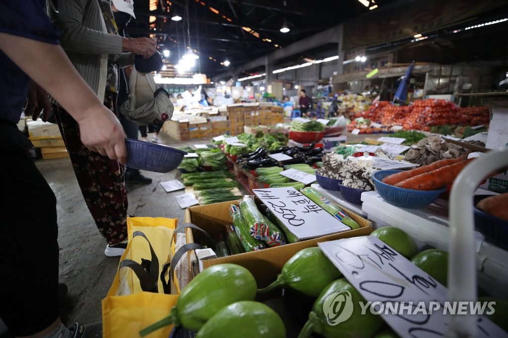 "한 단에 8천원" 시금(金)치 된 채소 가격…망설여지는 장보기