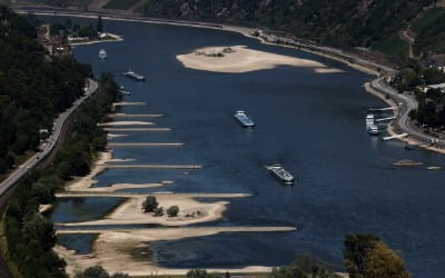 이 강 가뭄에 배가 못 지나간다…800억달러 규모 유럽 수운 타격 받나