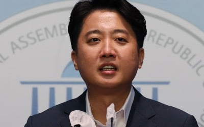 [속보] 이준석 "윤핵관과 윤핵관 호소인, 열세지역 출마 선언해야"