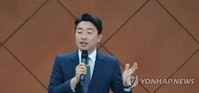 강훈식 "당 대표는 거리낌 없이 윤석열 정부와 싸울 수 있어야"