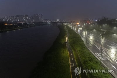 서울 동부간선도로 진입로 전면 통제…"중랑천 수위 상승"