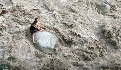 중국 쓰촨성 계곡서 급류 휩쓸려 피서객 7명 사망