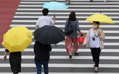 흐리고 남부지방에 빗방울…낮 최고기온 30도