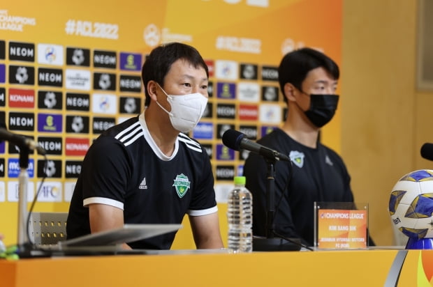 Jeonbuk Sang-sik supervisor Kim, who fulfills Woo-ra, will proudly acquire the K-League