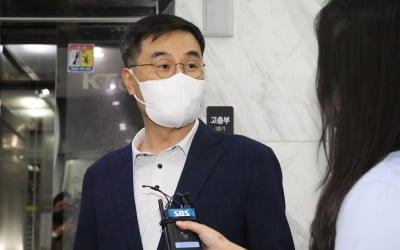 특검, '공군 성추행 부실수사 의혹' 전익수 법무실장 재소환