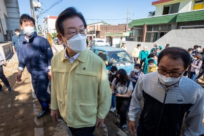 野 투트랙 전략…李, 민생 집중하고 당은 '특검법' 등 공세 주력