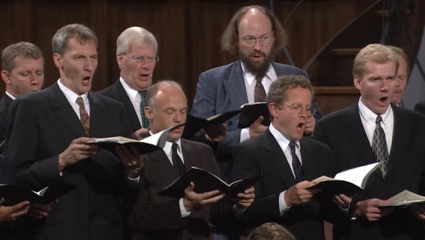 클라우디오 아바도 지휘의 베를린 필하모닉 오케스트라가 1999년 모차르트 <레퀴엠> 中 '진노의 날'을 연주하는 모습. 사진=Deutsche Grammophon - DG