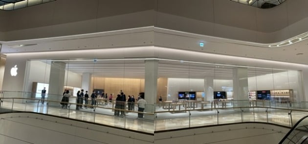 애플 잠실은 서울 송파구 롯데월드몰 1층에 있다. (사진=최수진 기자)