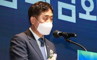 김주현 금융위원장 "ESG 평가 투명성·신뢰성 제고 위해 기준 마련할 것"