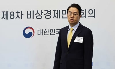 강한승 쿠팡 대표 "디지털 기술투자, 고용 감소 아닌 활성화 효과 냈다"