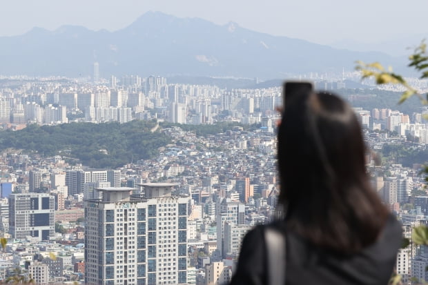 서울 남산에서 본 시내 아파트 모습. 사진=연합뉴스