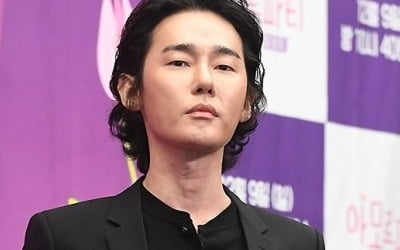 허지웅 "유명인 군 면제 불공정"→"BTS 적시한 적 없어"