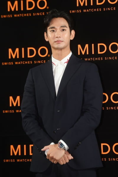 [포토] 김수현, '선 굵은 남성미'