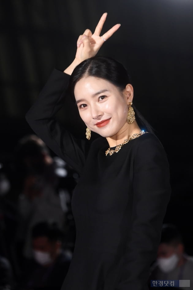 [포토] 김소은, '루피 피스도 완벽하게'(에이판 스타어워즈)